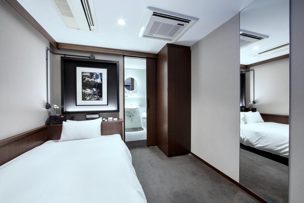 Rock Star Hotel Osaka Exterior photo